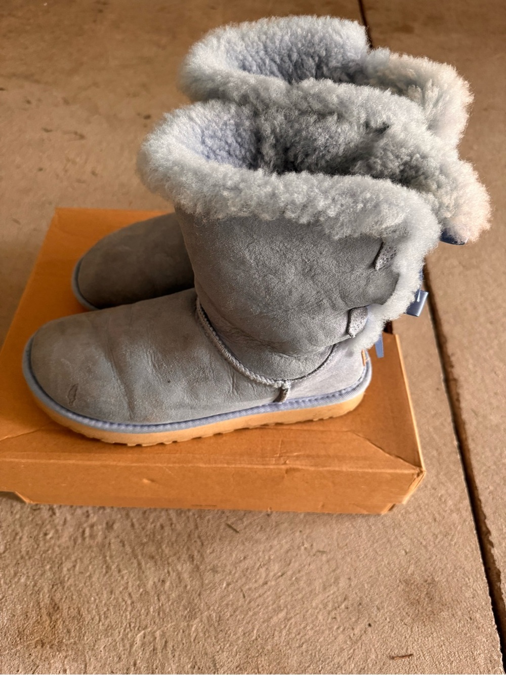 UGG Kids Light Blue Shearling Bow Back Boots - Picture 8 of 8